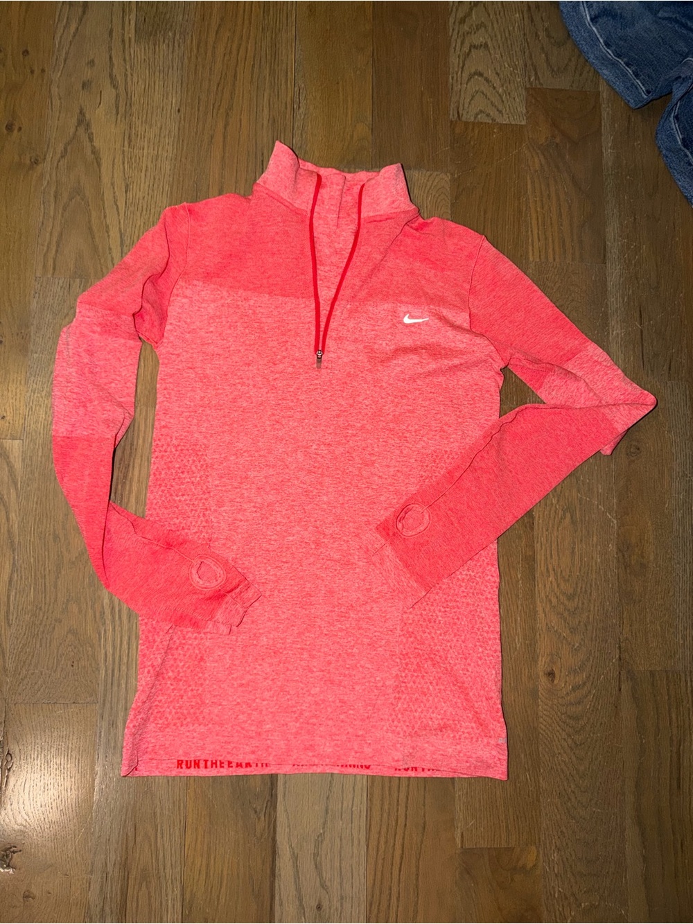 Nike Women’s Coral Pink Half-Zip Cowl Neck Running Top size Large